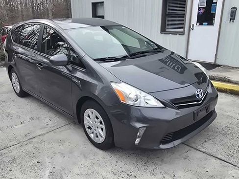 Used 2012 Toyota Prius V Five image 7