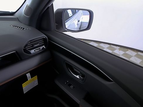 Certified 2025 Honda Pilot Sport image 19