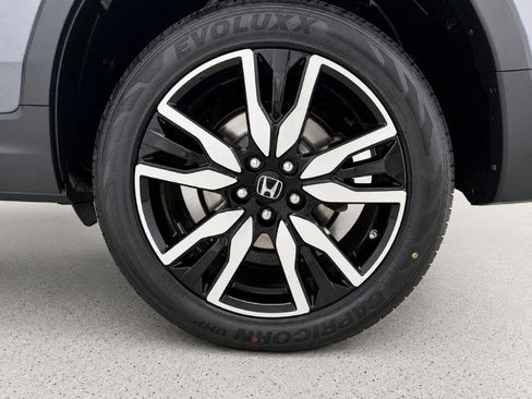 Used 2020 Honda Pilot Touring image 36