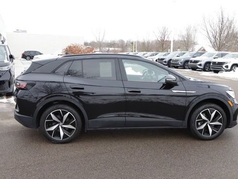 Used 2023 Volkswagen ID.4 Pro S image 2