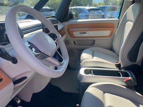 New 2025 Volkswagen ID. Buzz Pro S Plus image 7