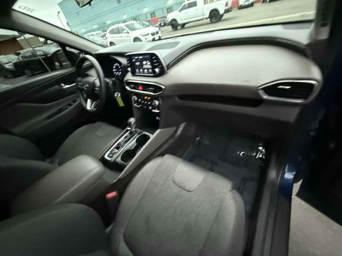 Used 2020 Hyundai Santa Fe SE image 45