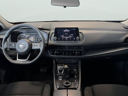 Used 2024 Nissan Rogue S AWD/4WD image 11