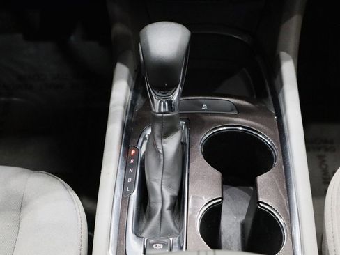 Used 2022 Chevrolet Malibu LT image 10