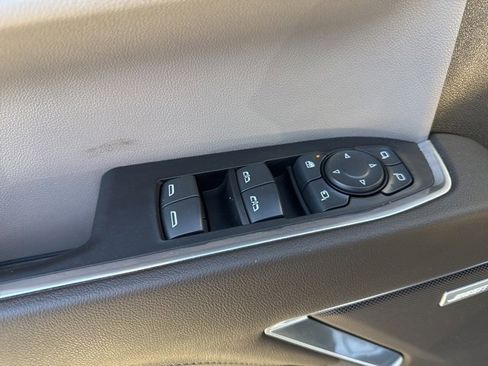 Used 2022 GMC Sierra 1500 SLT w/ SLT Convenience Package image 28