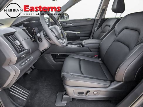 New 2026 Nissan Pathfinder SL image 15