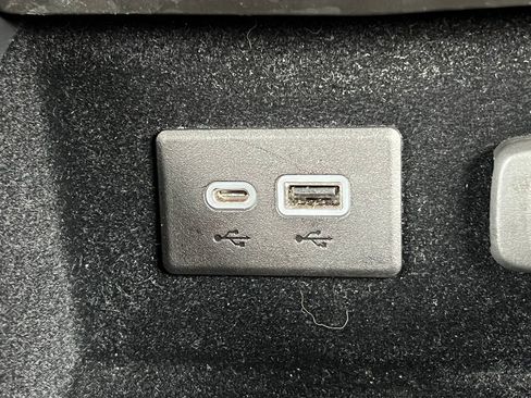 Used 2022 Cadillac XT4 Premium Luxury w/ Enhanced Visibility Package image 26