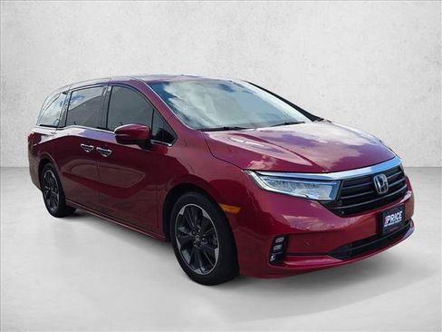 Used 2022 Honda Odyssey Elite image 3
