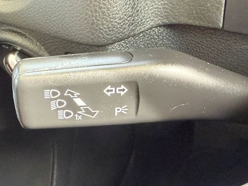 Used 2017 Volkswagen Tiguan Limited image 11