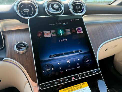 Used 2026 Mercedes-Benz GLC 350e 4MATIC image 15