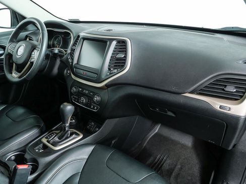 Used 2016 Jeep Cherokee Limited AWD/4WD image 23