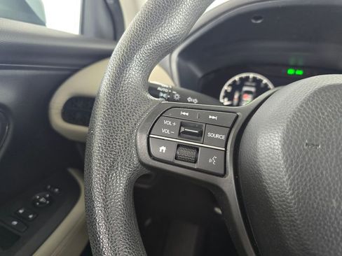 Used 2024 Honda HR-V LX image 12