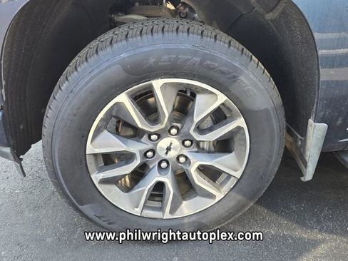 Used 2019 Chevrolet Silverado 1500 RST image 4