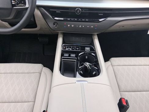 New 2026 Nissan Murano Platinum image 3