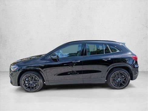 New 2026 Mercedes-Benz GLA 35 AMG 4MATIC image 5