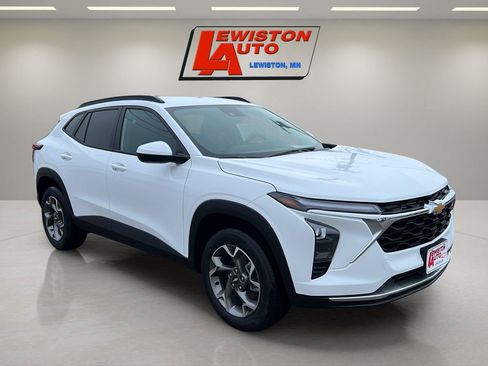 New 2026 Chevrolet Trax LT FWD image 14