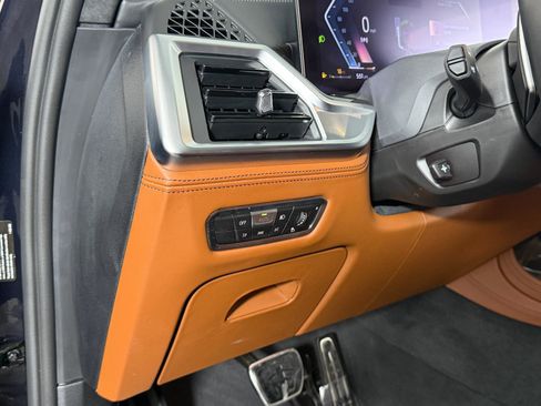 Used 2023 BMW X7 M60i w/ Executive Package image 17