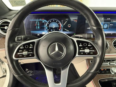 Used 2019 Mercedes-Benz E 300 4MATIC image 15