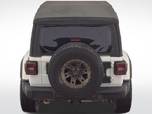Used 2023 Jeep Wrangler Unlimited Rubicon 392 w/ Xtreme Recon 35" Tire Package AWD/4WD image 10