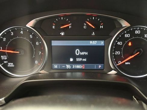 Used 2025 Chevrolet Blazer LT FWD image 33