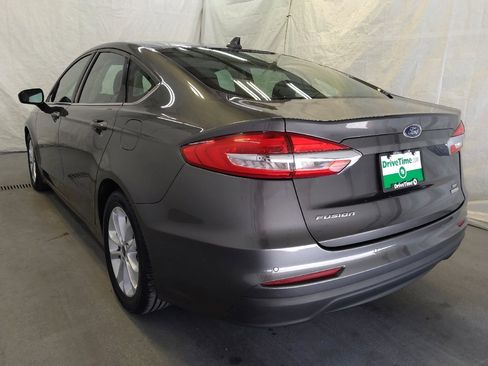 Used 2019 Ford Fusion SE image 5