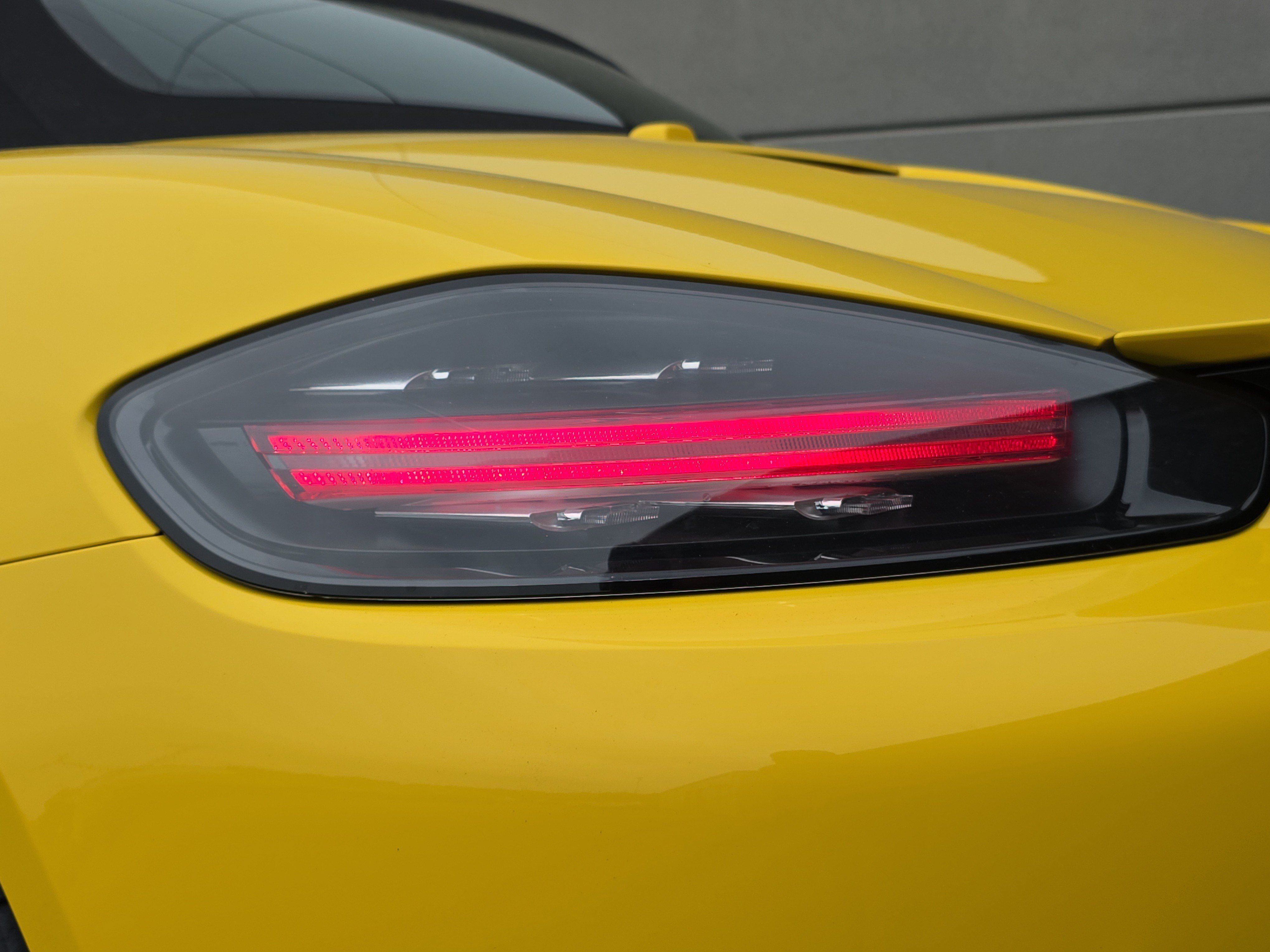 Certified 2025 Porsche 718 Boxster RWD image 13