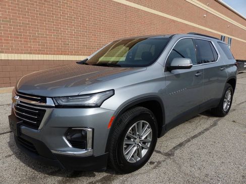 Used 2023 Chevrolet Traverse LT AWD/4WD image 6
