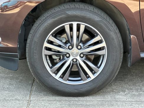 Used 2019 INFINITI QX60 Luxe w/ Essential Package AWD/4WD image 24