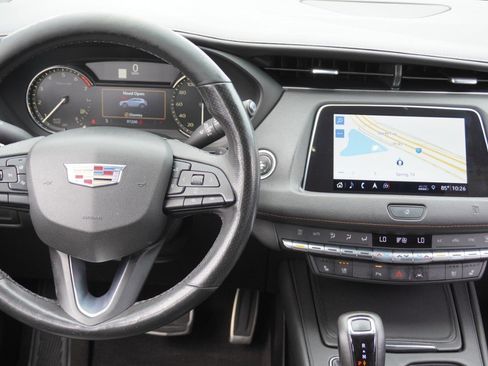 Used 2019 Cadillac XT4 Sport FWD image 25