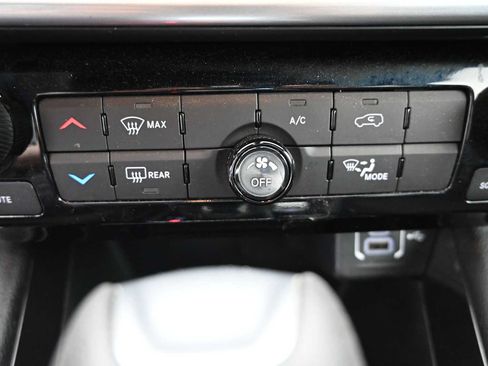 Used 2024 Jeep Compass Sport AWD/4WD image 15