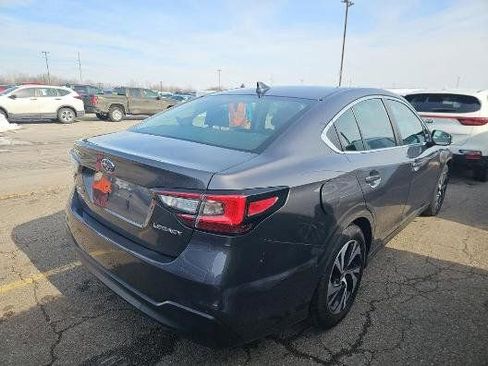 Used 2022 Subaru Legacy Premium image 4