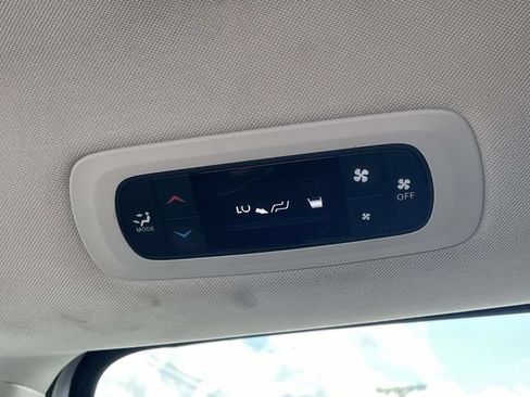 Used 2023 Chrysler Voyager LX FWD image 19