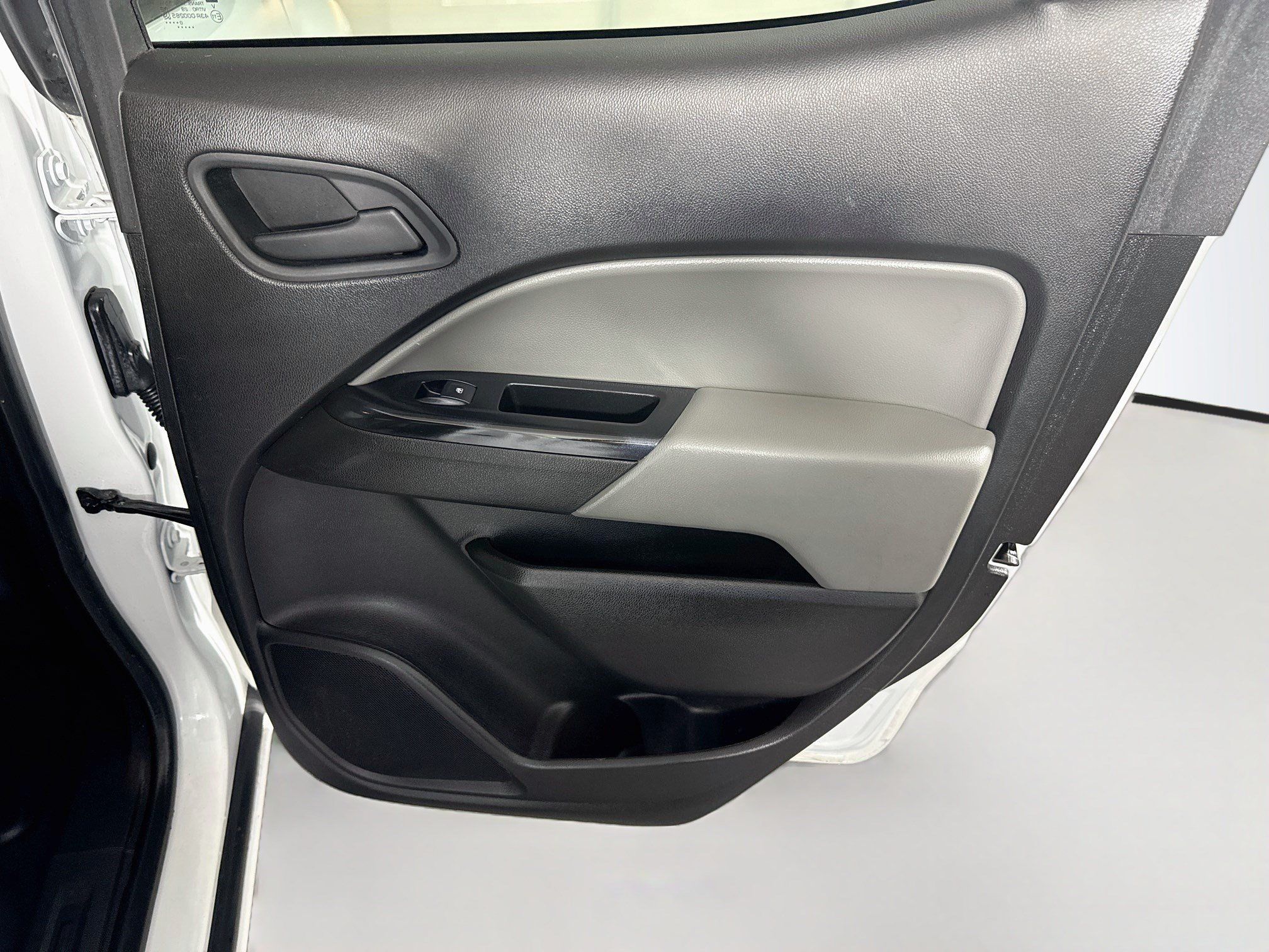 Used 2021 Chevrolet Colorado W/T RWD image 25