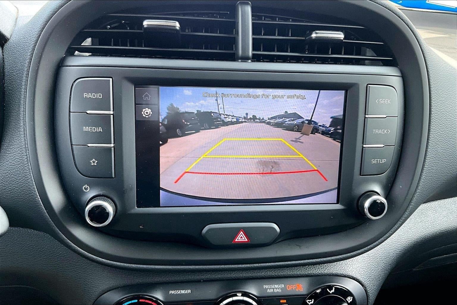 Used 2025 Kia Soul LX w/ LX Technology Package FWD image 14