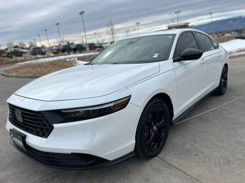 Used 2025 Honda Accord SE image 3