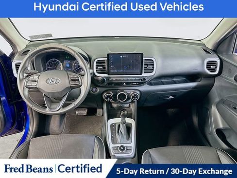 Certified 2022 Hyundai Venue Limited FWD image 23