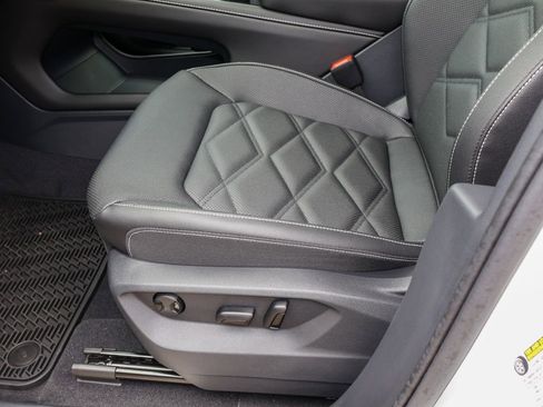 New 2026 Volkswagen Atlas SE FWD image 14
