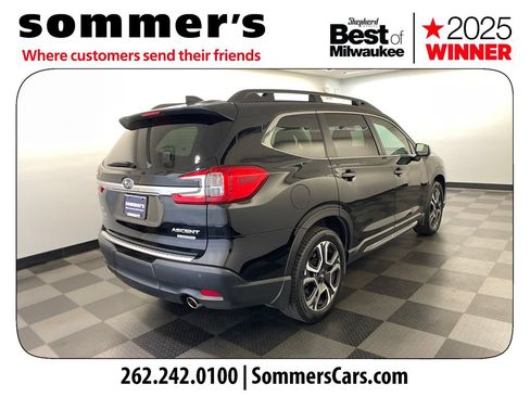 Used 2023 Subaru Ascent Limited w/ Technology Package AWD/4WD image 5