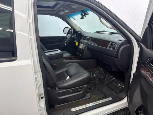 Used 2012 GMC Yukon XL Denali AWD/4WD image 14