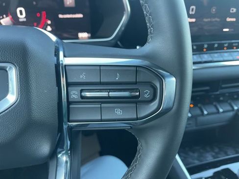 Used 2025 GMC Canyon Elevation w/ Convenience Package image 26