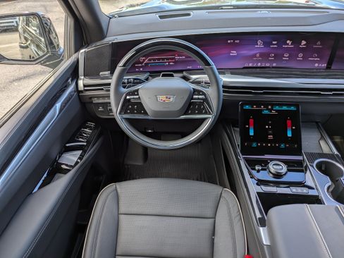 New 2026 Cadillac Escalade ESV Sport image 15