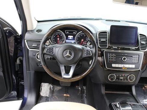Used 2017 Mercedes-Benz GLS 450 4MATIC image 30