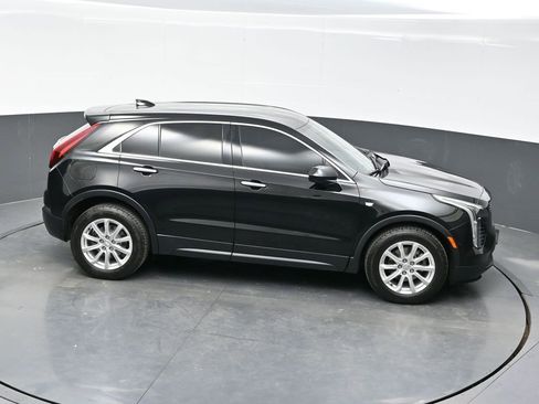 Used 2019 Cadillac XT4 Luxury w/ Cold Weather Package FWD image 39