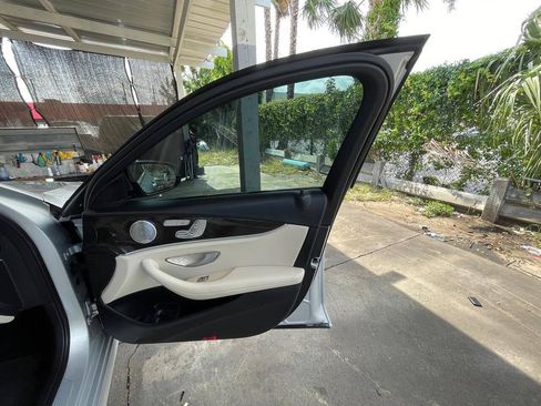 Used 2019 Mercedes-Benz E 300 image 2