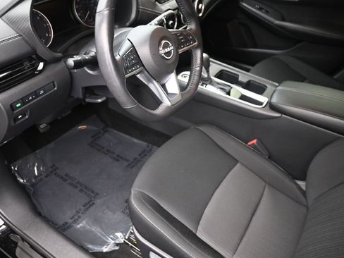 Used 2025 Nissan Sentra SV w/ All-Weather Package image 10