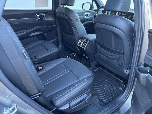 Used 2026 Kia Sorento SX Prestige image 13