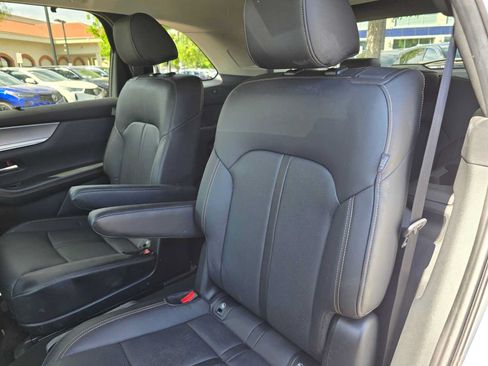Used 2024 MAZDA CX-90 Plug-In Hybrid w/ Preferred AWD/4WD image 18