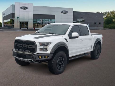 Used 2018 Ford F150 Raptor w/ Equipment Group 802A Luxury image 5