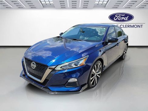 Used 2019 Nissan Altima 2.5 SR FWD image 2
