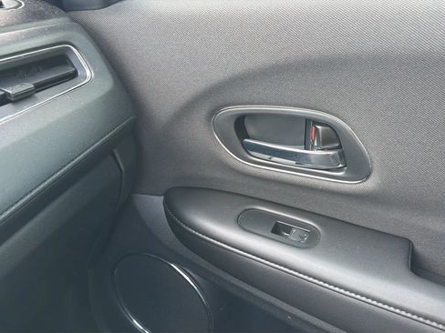 Used 2020 Honda HR-V EX image 43